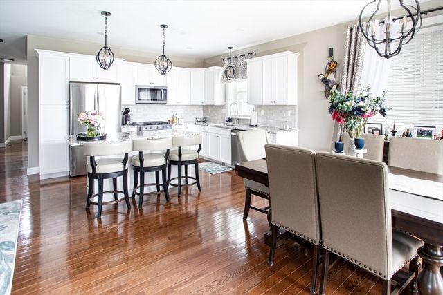 32 Sophia Dr, Rehoboth, MA 02769