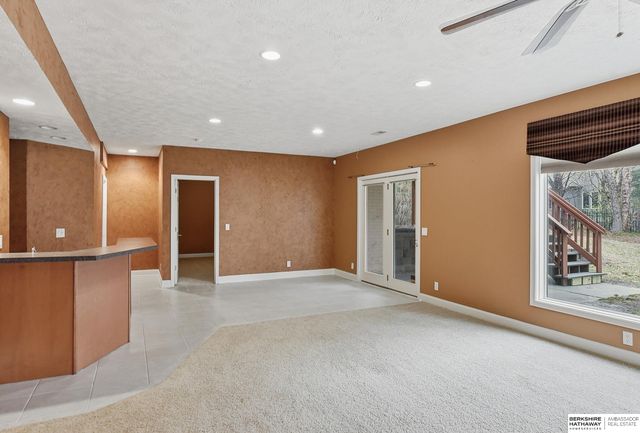 2671 S 191st Circle, Omaha, NE 68130