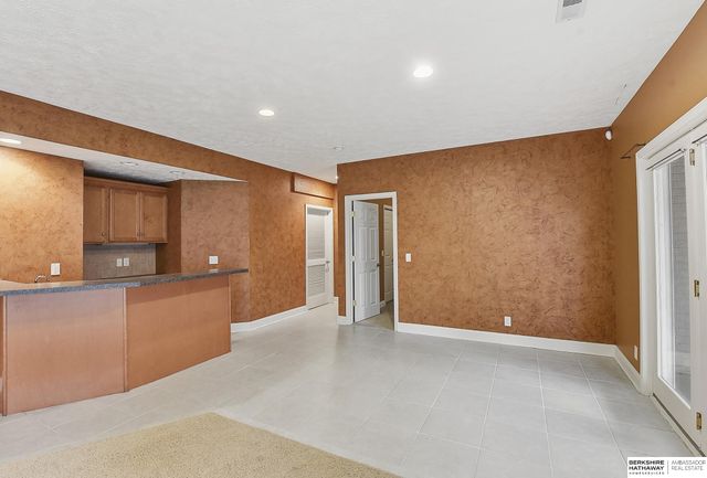 2671 S 191st Circle, Omaha, NE 68130