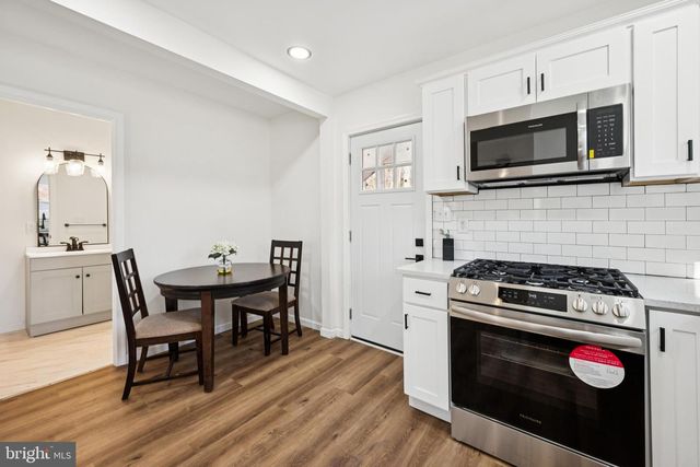 100 STAGE COACH RD, Williamstown, NJ 08094