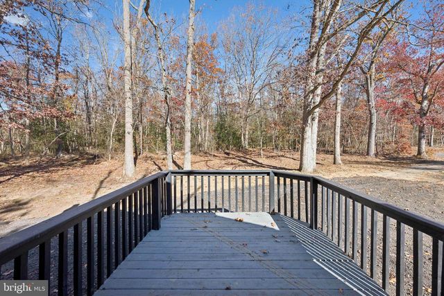 100 STAGE COACH RD, Williamstown, NJ 08094