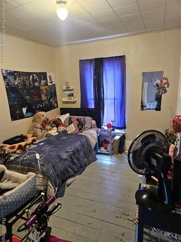 917 Saint Clair Street, Port Huron, MI 48060