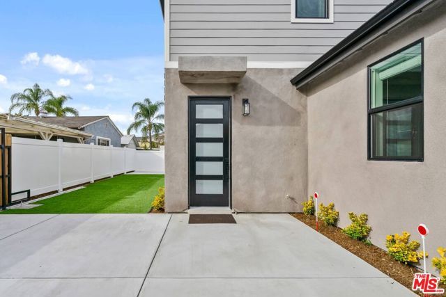 3113 Hollydale Drive, Los Angeles, CA 90039