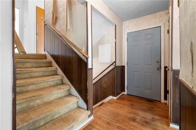 4424 Twin Creek Drive NE, Kennesaw, GA 30144
