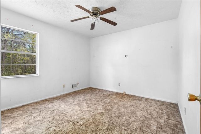 4424 Twin Creek Drive NE, Kennesaw, GA 30144