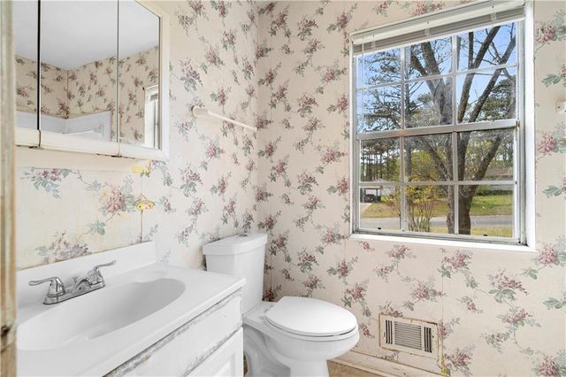 4424 Twin Creek Drive NE, Kennesaw, GA 30144