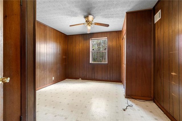 4424 Twin Creek Drive NE, Kennesaw, GA 30144