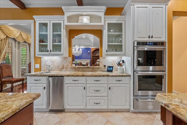 1252 Briar Creek Drive, Friendswood, TX 77546