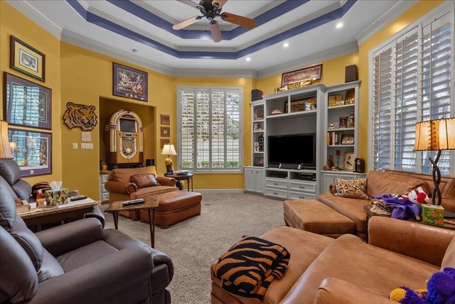 1252 Briar Creek Drive, Friendswood, TX 77546