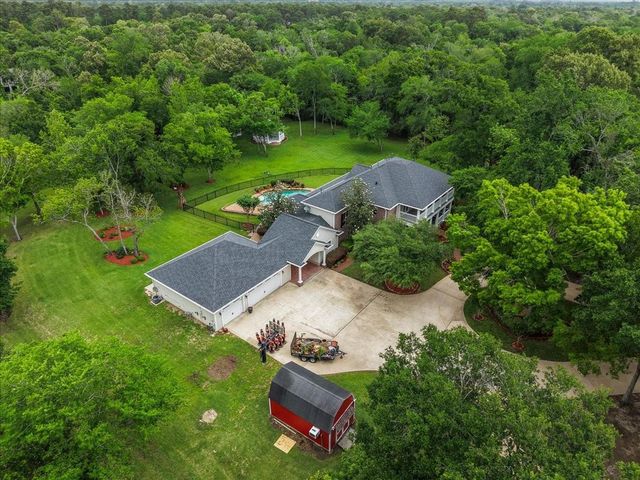 1252 Briar Creek Drive, Friendswood, TX 77546