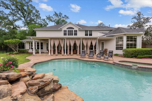 1252 Briar Creek Drive, Friendswood, TX 77546