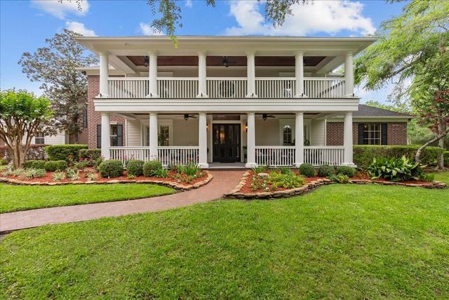 1252 Briar Creek Drive, Friendswood, TX 77546