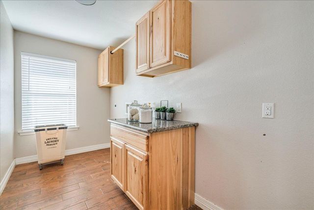 109 Deep Lake CIR, Liberty Hill, TX 78642