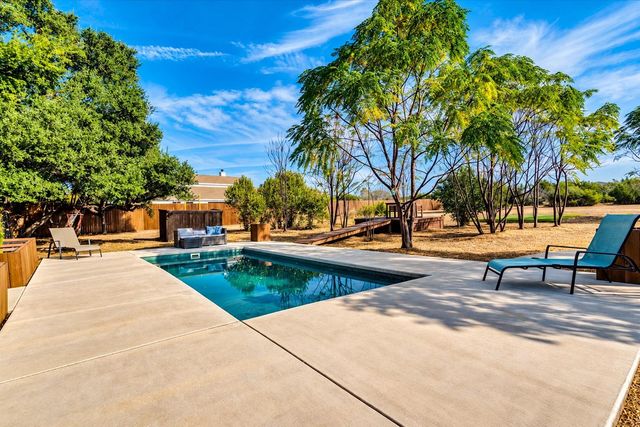109 Deep Lake CIR, Liberty Hill, TX 78642
