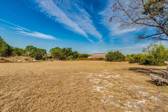 109 Deep Lake CIR, Liberty Hill, TX 78642
