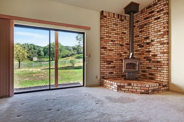 3231 Stagecoach Rd, Placerville, CA 95667