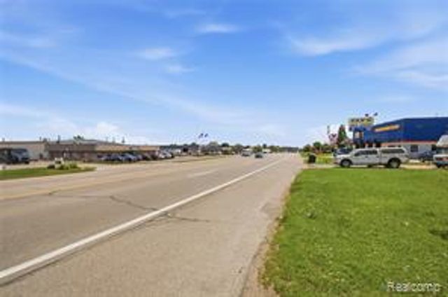 117 N Groesbeck Highway, Mount Clemens, MI 48043