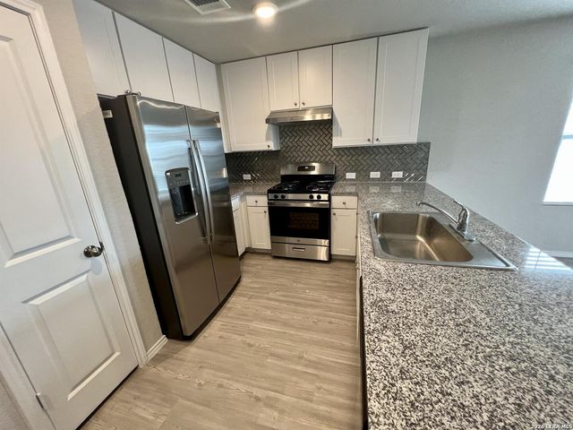 2824 Rosefinch, New Braunfels, TX 78130