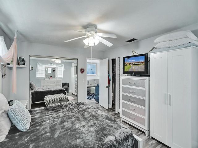 138 Lake Barbara Drive 138, West Palm Beach, FL 33411