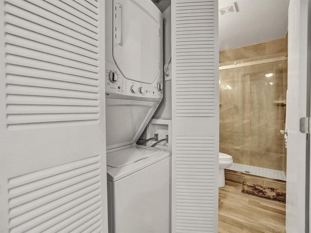 138 Lake Barbara Drive 138, West Palm Beach, FL 33411