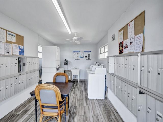 138 Lake Barbara Drive 138, West Palm Beach, FL 33411