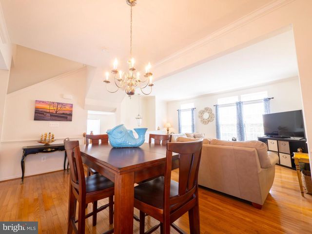 301 MONROE POINT DR, Colonial Beach, VA 22443