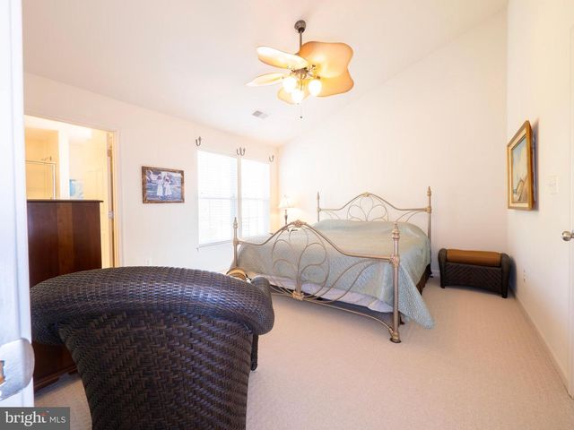 301 MONROE POINT DR, Colonial Beach, VA 22443