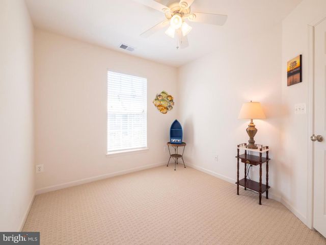 301 MONROE POINT DR, Colonial Beach, VA 22443