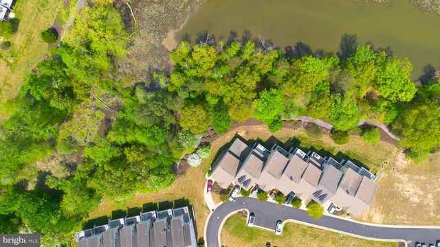 301 MONROE POINT DR, Colonial Beach, VA 22443