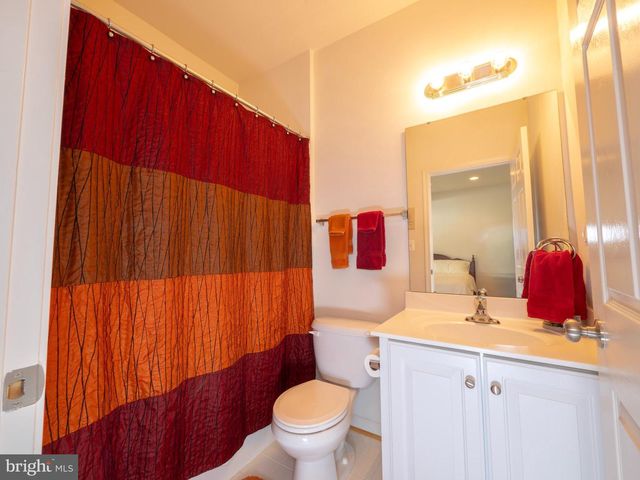 301 MONROE POINT DR, Colonial Beach, VA 22443