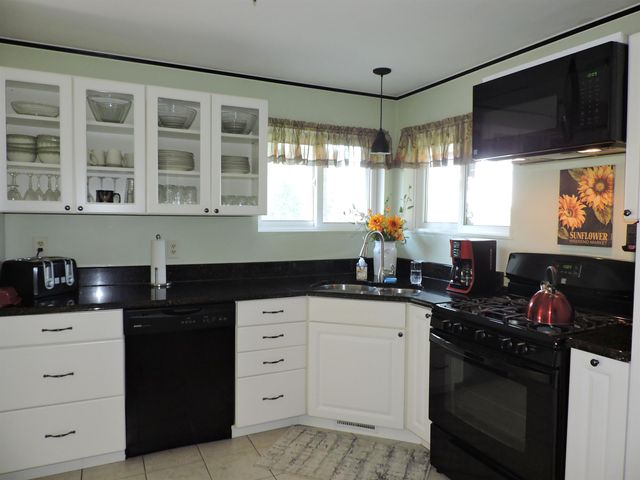 5115 Baxman Road, Bay City, MI 48706