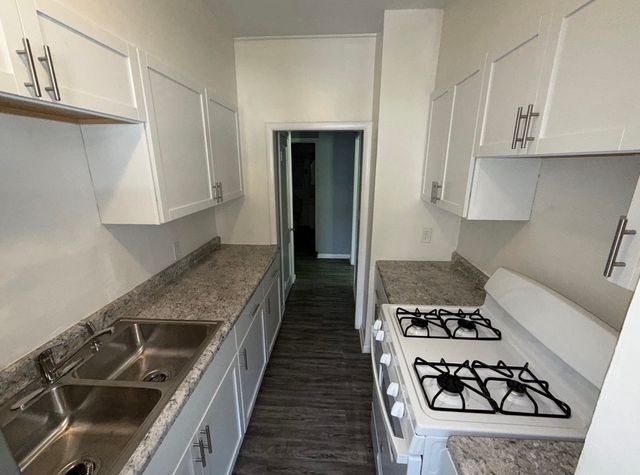 133 W 13TH Street, Davenport, IA 52803