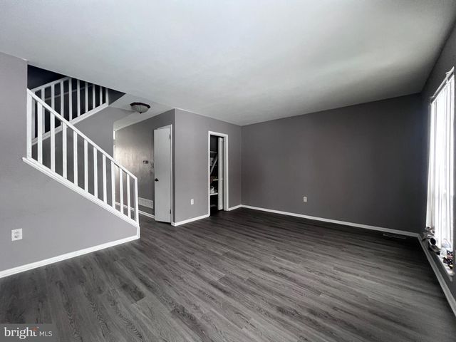 120 HOPKINS CT, Newark, DE 19713