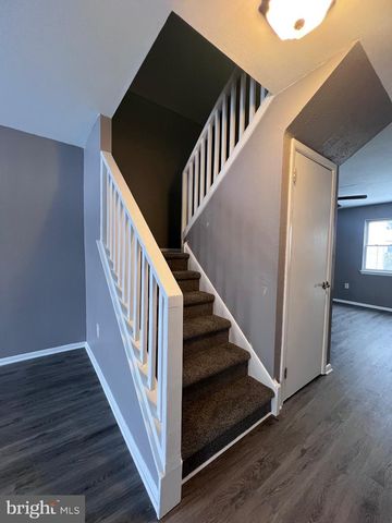 120 HOPKINS CT, Newark, DE 19713