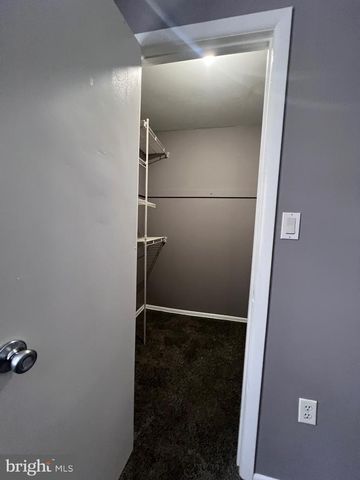 120 HOPKINS CT, Newark, DE 19713