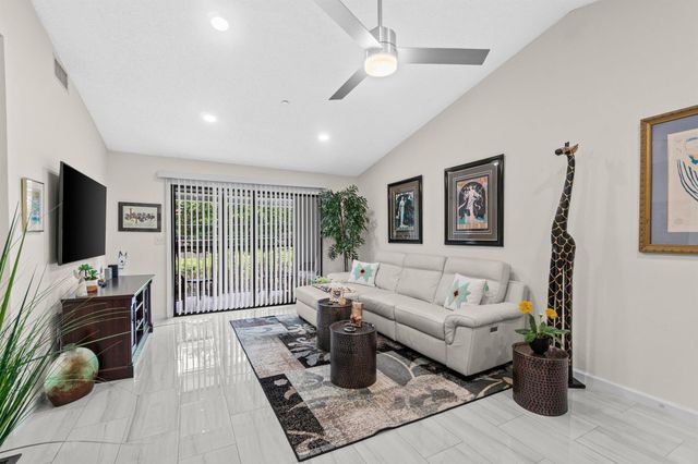 15011 Ashland Circle 23, Delray Beach, FL 33484