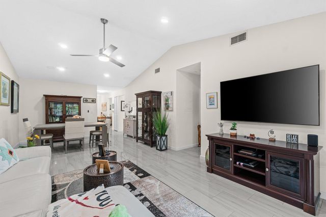 15011 Ashland Circle 23, Delray Beach, FL 33484