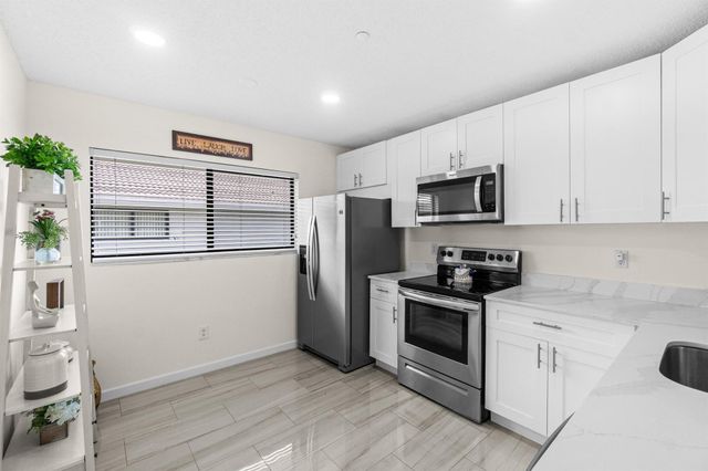 15011 Ashland Circle 23, Delray Beach, FL 33484