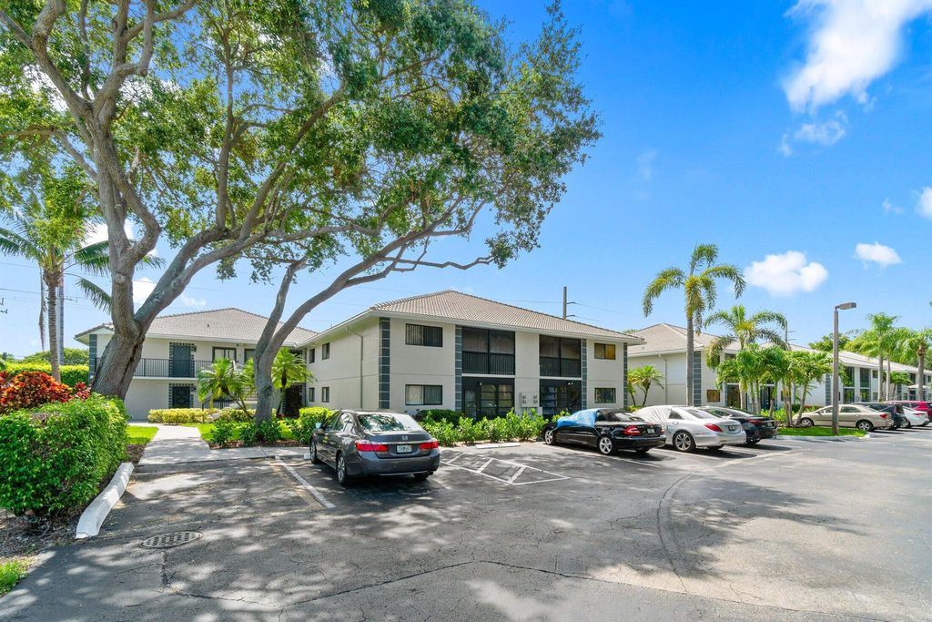 15011 Ashland Circle 23, Delray Beach, FL 33484