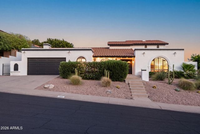 1015 E COUNTRY GABLES Drive, Phoenix, AZ 85002