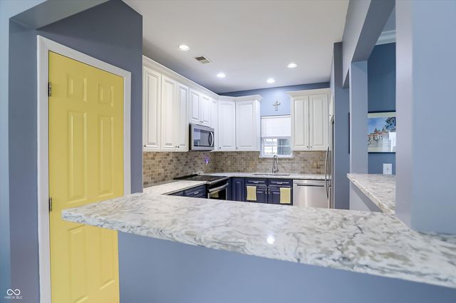 9152 Wadsworth Court, Fishers, IN 46037
