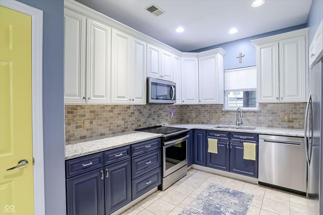 9152 Wadsworth Court, Fishers, IN 46037