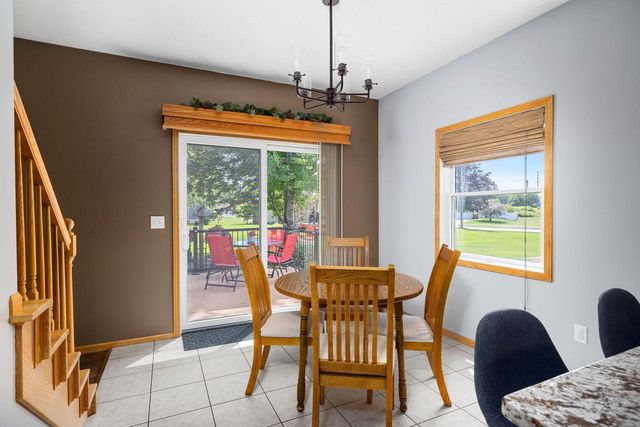 912 Silver DRIVE, Holmen, WI 54636