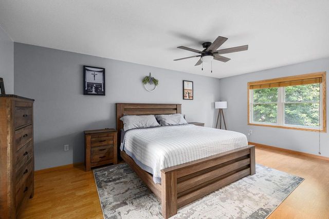912 Silver DRIVE, Holmen, WI 54636