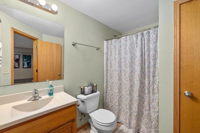 912 Silver DRIVE, Holmen, WI 54636