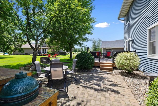 912 Silver DRIVE, Holmen, WI 54636