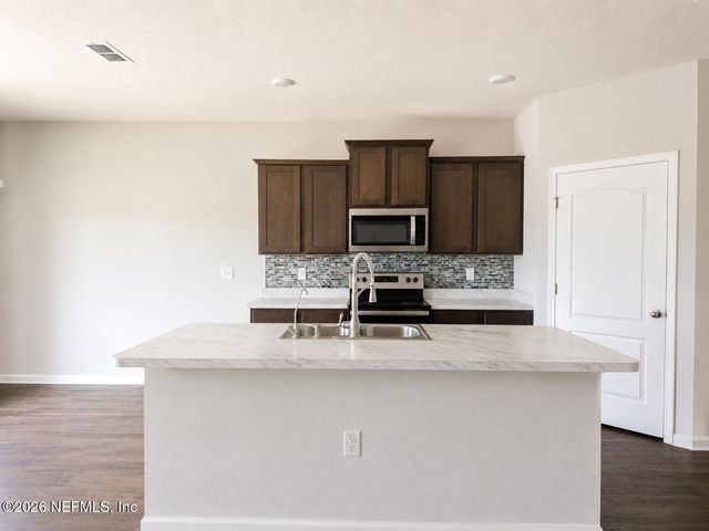 3352 GARDEN BROOK Road, Jacksonville, FL 32208