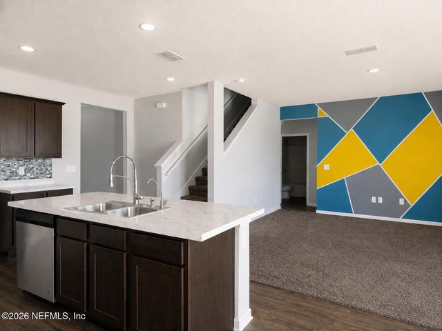 3352 GARDEN BROOK Road, Jacksonville, FL 32208