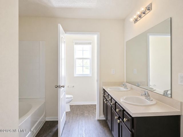 3352 GARDEN BROOK Road, Jacksonville, FL 32208