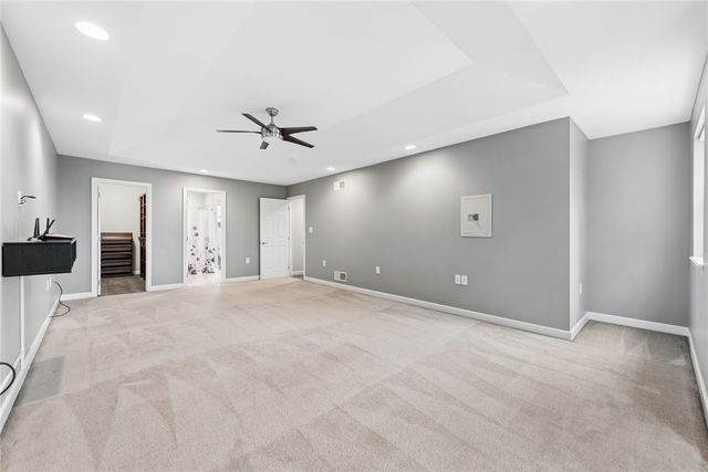 125 Edgewood Drive, New Stanton, PA 15672